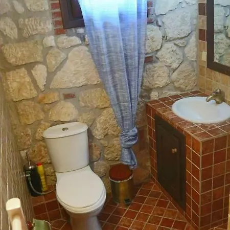 Stone House Andromeda Holiday home *